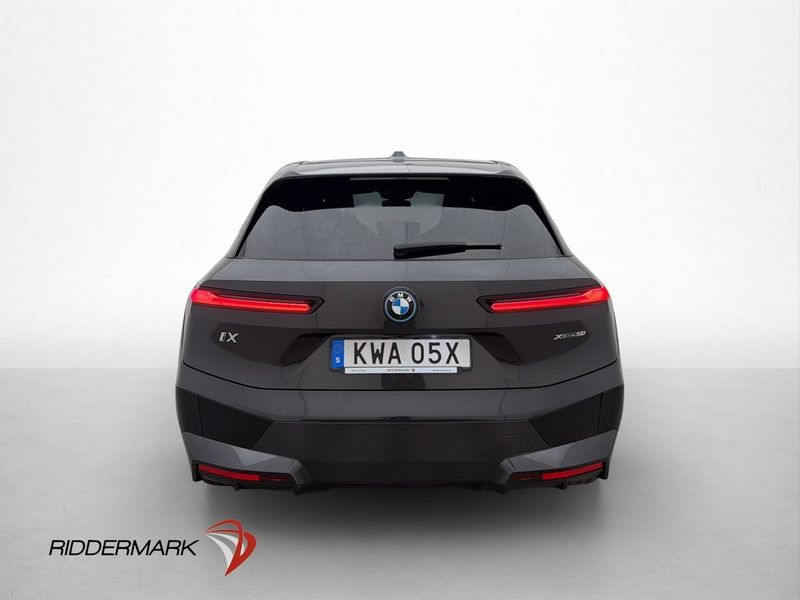 BMW iX bild 8