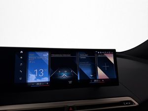 BMW iX bild 30