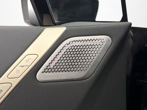 BMW iX bild 21
