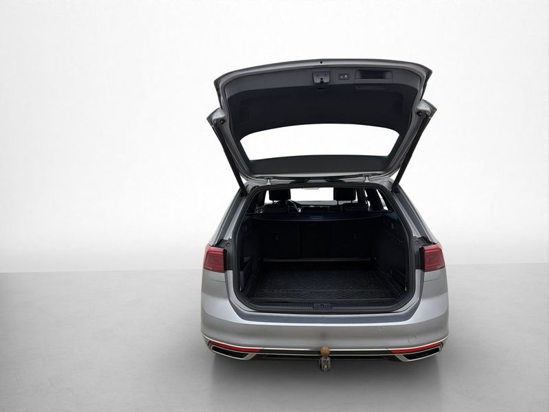 Volkswagen Passat bild 17