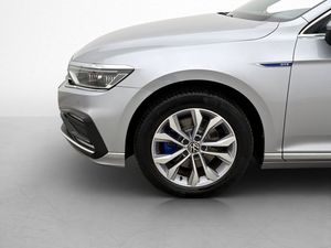 Volkswagen Passat bild 10