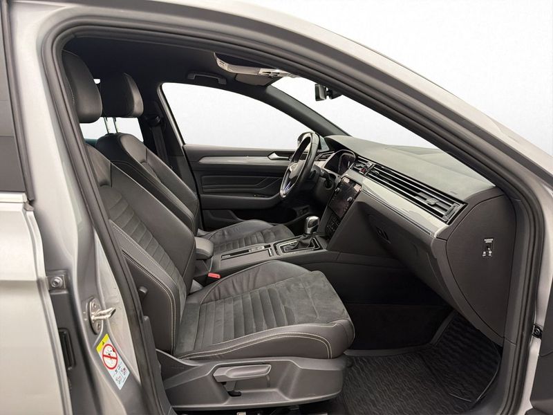 Volkswagen Passat bild 13