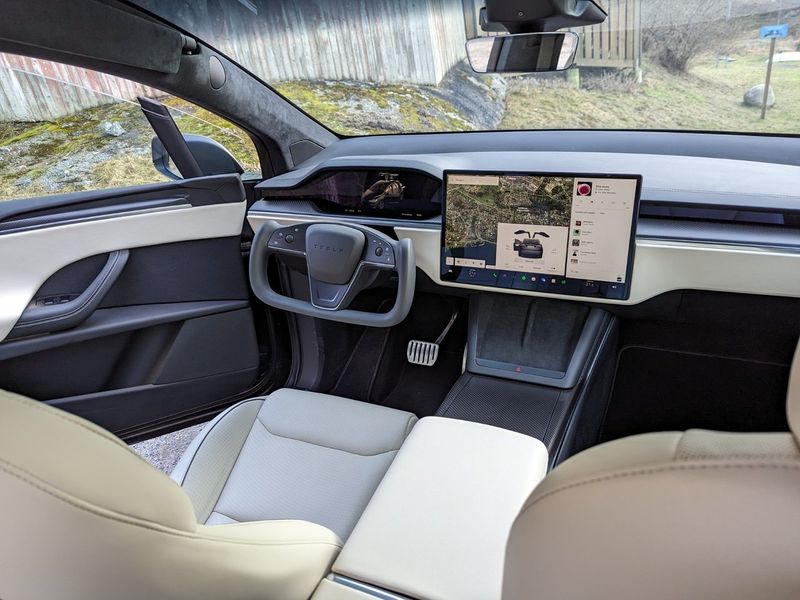 Tesla Model X bild 7