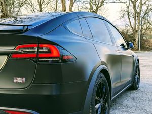 Tesla Model X bild 25