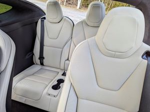 Tesla Model X bild 10
