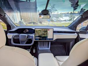 Tesla Model X bild 4