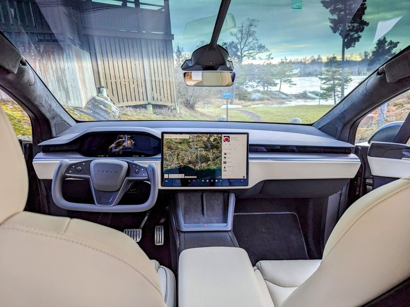 Tesla Model X bild 4