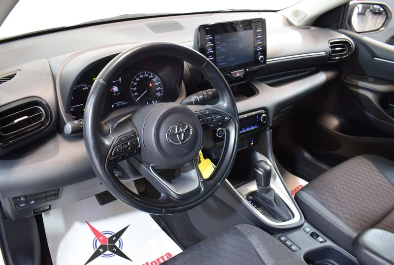 Toyota Yaris bild 8