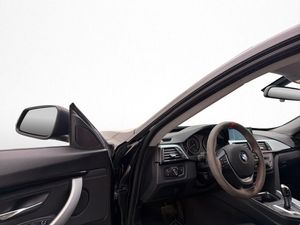 BMW 320 bild 10