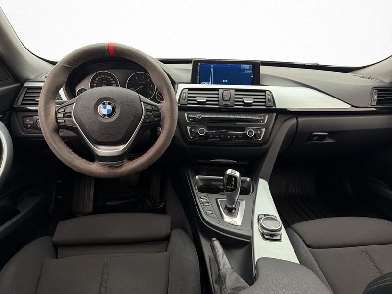 BMW 320 bild 12