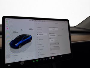 Tesla Model Y bild 25