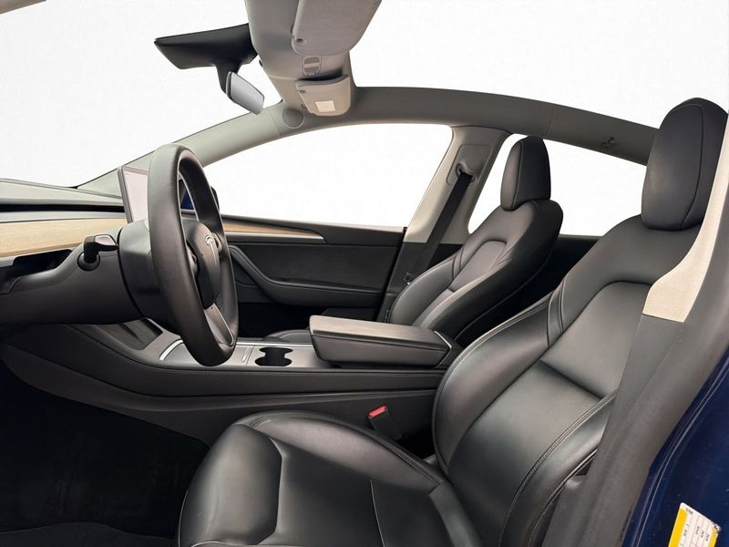 Tesla Model Y bild 12