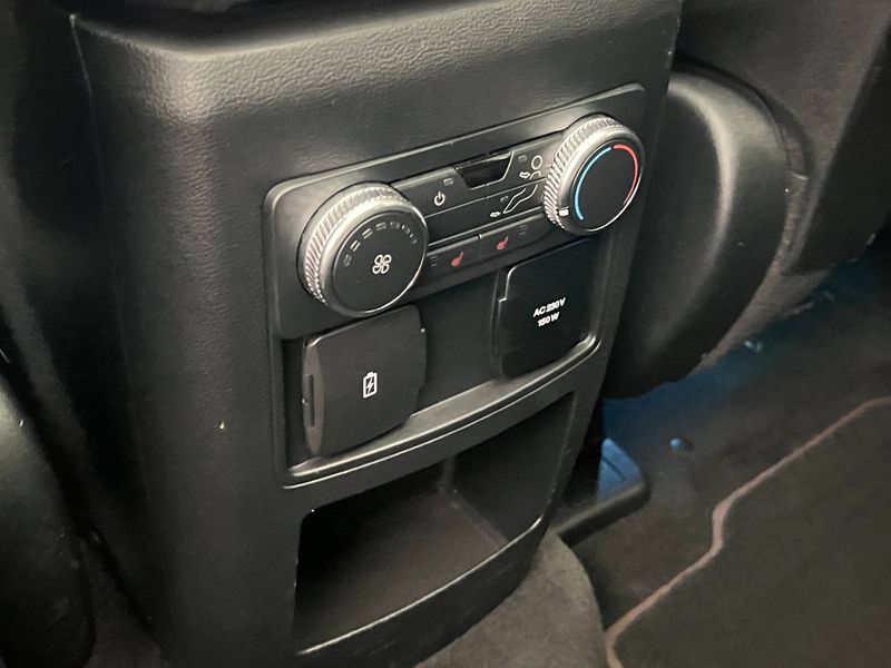 Ford Explorer bild 26