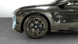 BMW iX bild 9