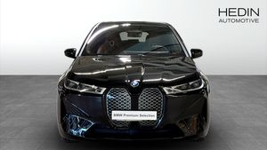 BMW iX bild 8