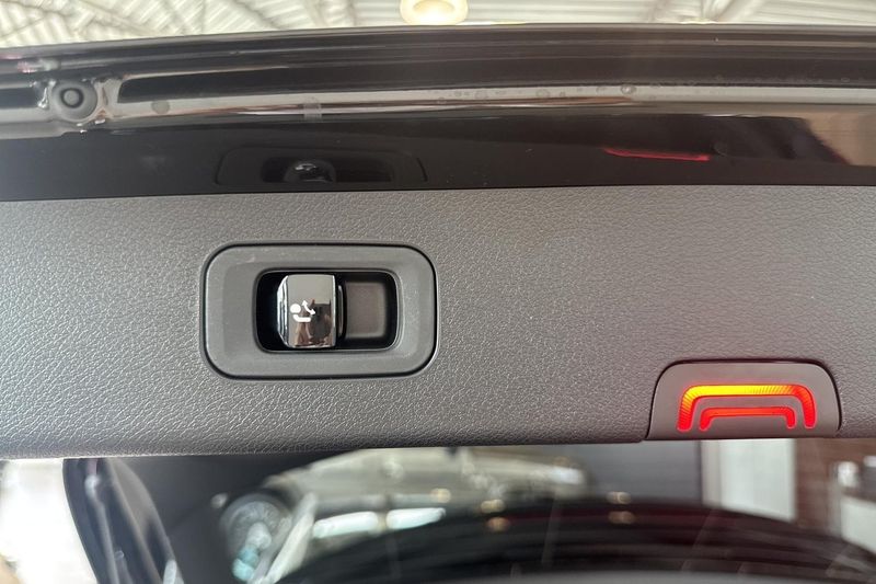 Mercedes E300 bild 14