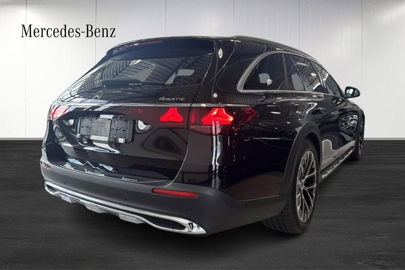 Mercedes E300 bild 3