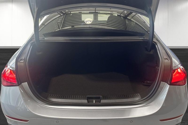 Mercedes E400 bild 13