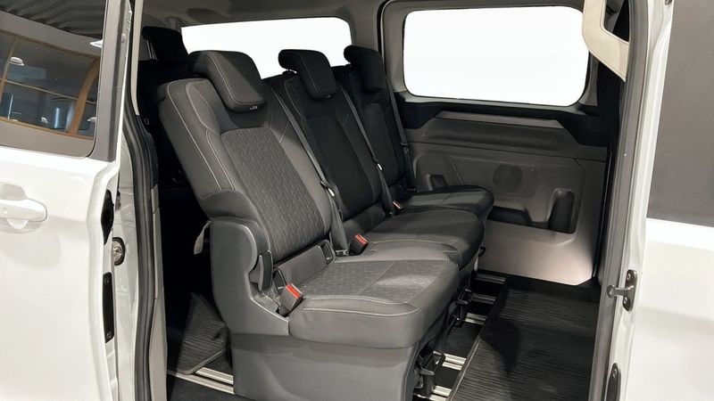 Ford Tourneo Custom bild 9