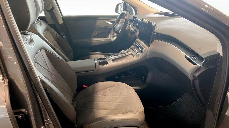 MG S6 EV bild 3