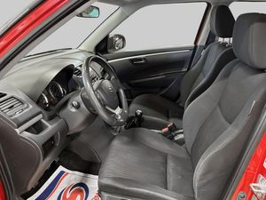 Suzuki Swift bild 8