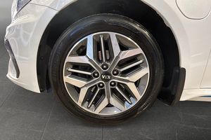 Kia Optima bild 15