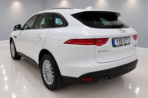 Jaguar F-Pace bild 15