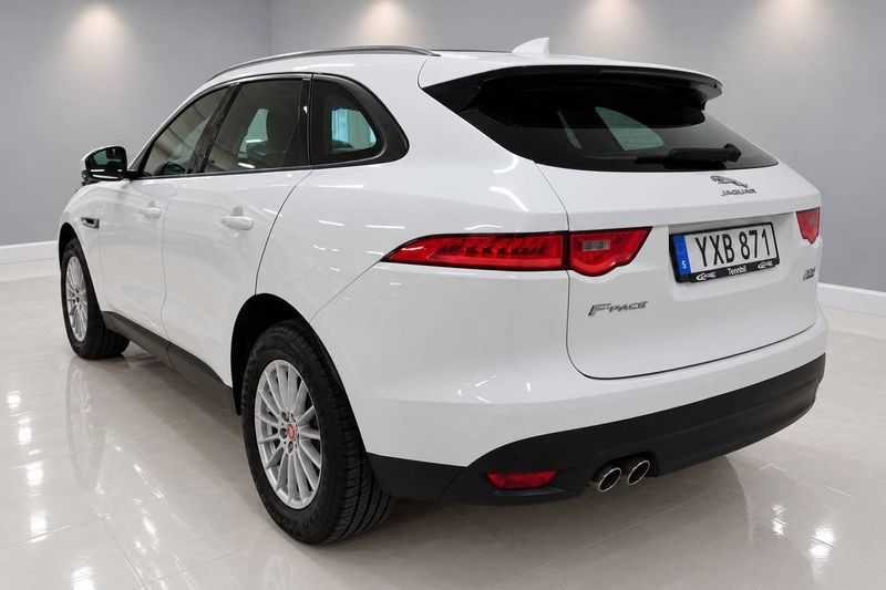 Jaguar F-Pace bild 15
