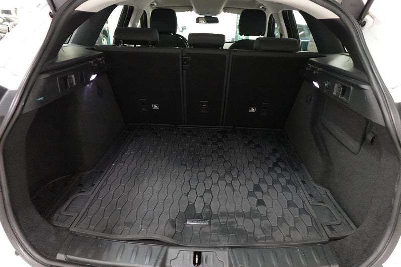 Jaguar F-Pace bild 14