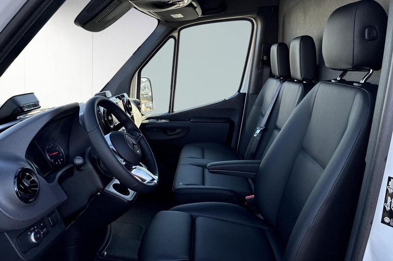 Mercedes Sprinter bild 11