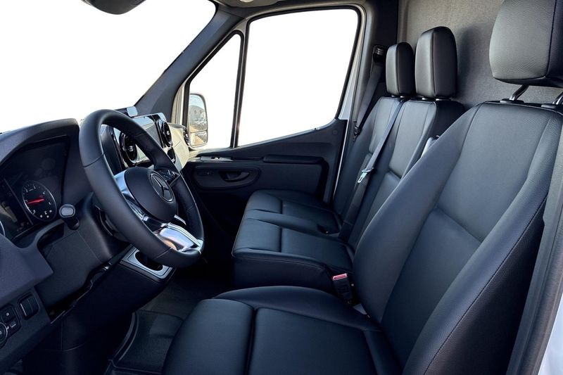 Mercedes Sprinter bild 11