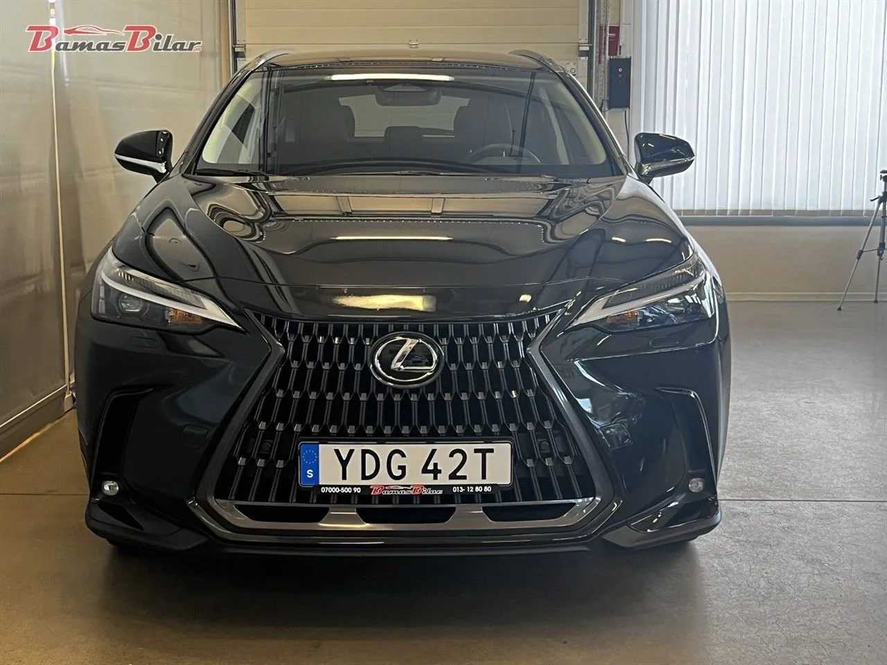 Vehicle image 7