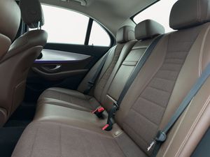 Mercedes E220 bild 16