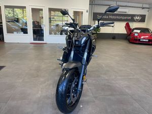 Yamaha MT bild 2