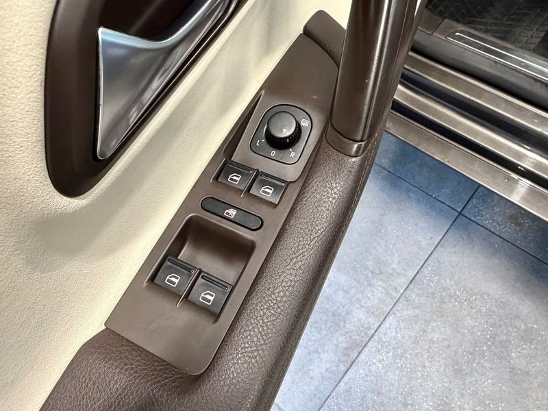 Volkswagen CC bild 21