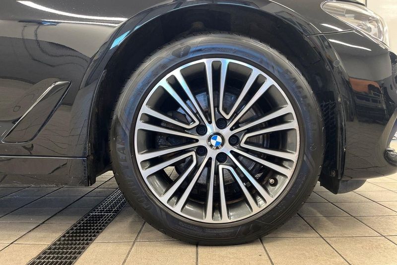 BMW 520 bild 10