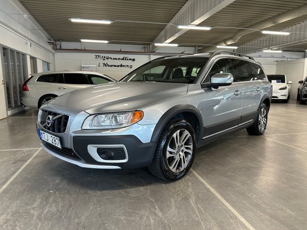 Volvo XC70 D5 AWD Summum 1-Ägare Adaptiv Taklucka Värmare Drag - 2013