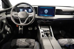 Volkswagen Passat bild 7