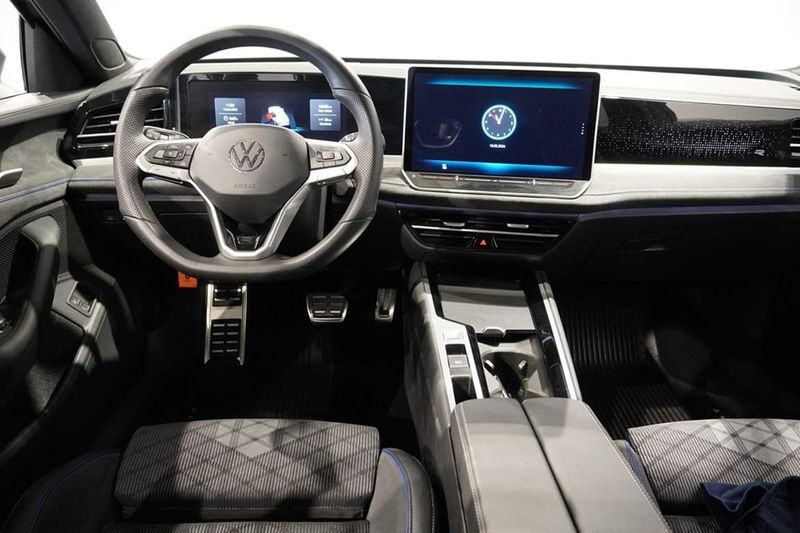 Volkswagen Passat bild 7