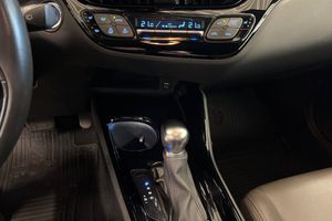 Toyota C-HR bild 21
