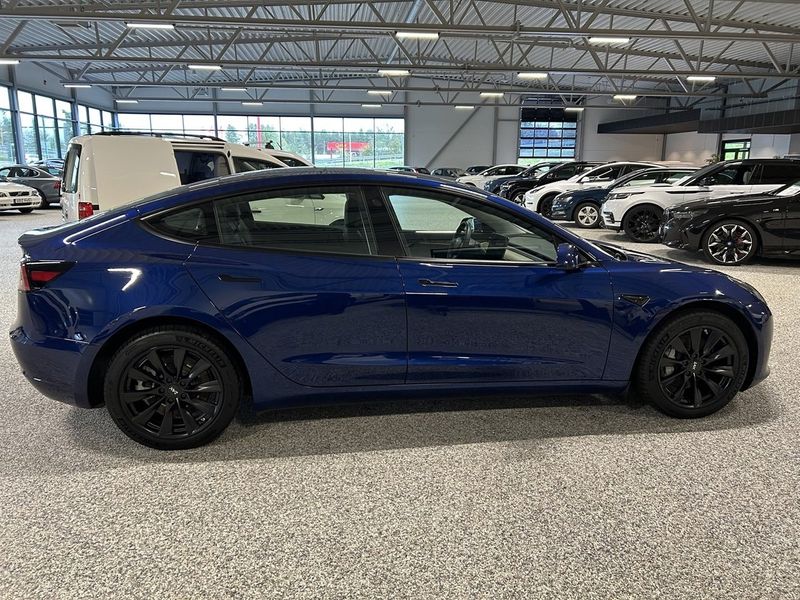 Tesla Model 3 bild 7