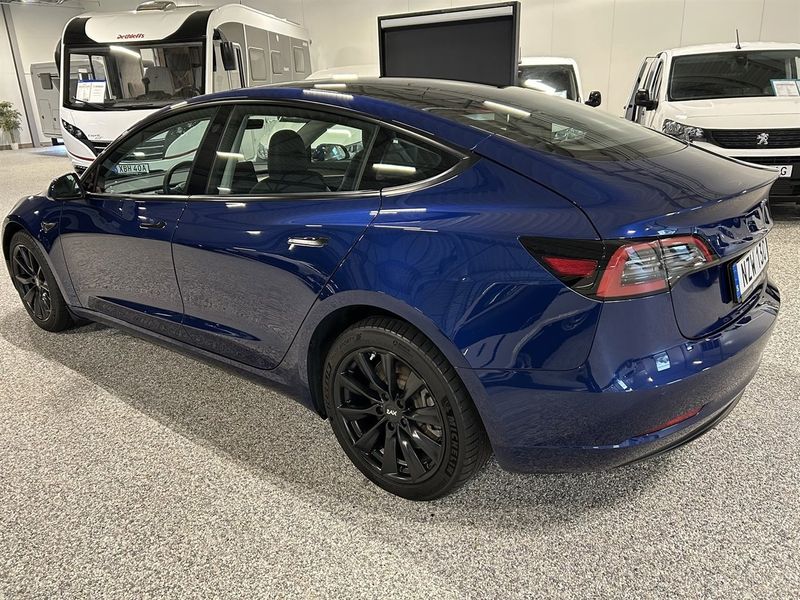 Tesla Model 3 bild 2