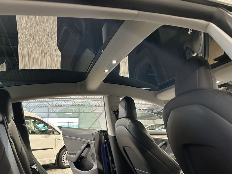 Tesla Model 3 bild 20