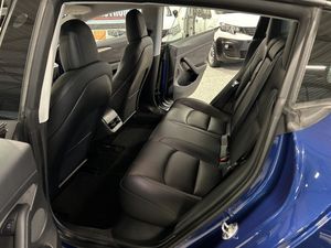 Tesla Model 3 bild 14