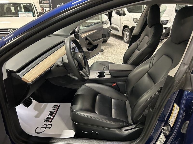 Tesla Model 3 bild 11