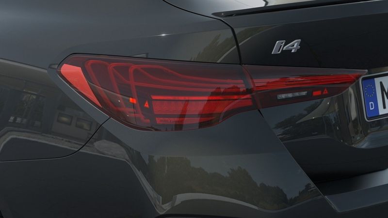 BMW i4 bild 8