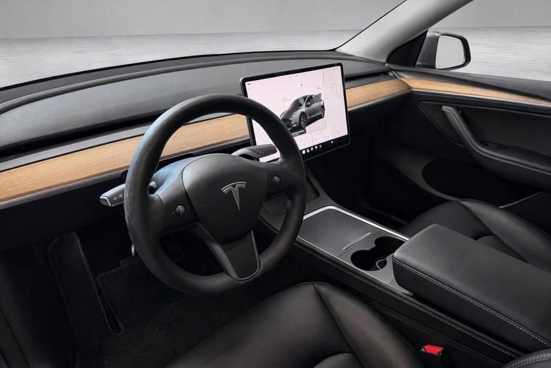 Tesla Model Y bild 12