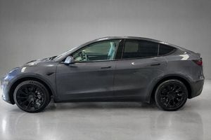 Tesla Model Y bild 6