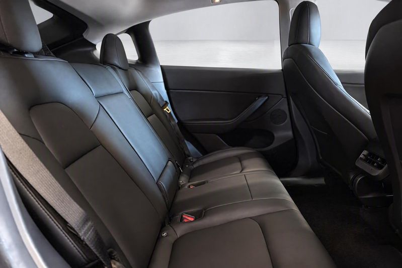 Tesla Model Y bild 8