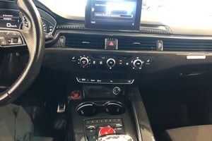 Audi A4 bild 13